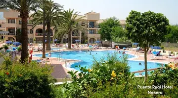 Puente Real Hotel
