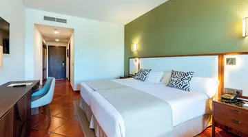 Puerto Antilla Grand Hotel