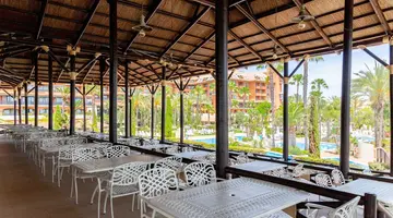 Puerto Antilla Grand Hotel