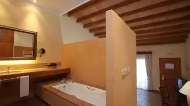 Pula Suites Boutique Resort