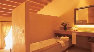 Pula Suites Boutique Resort