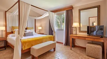 PULA SUITES BOUTIQUE RESORT