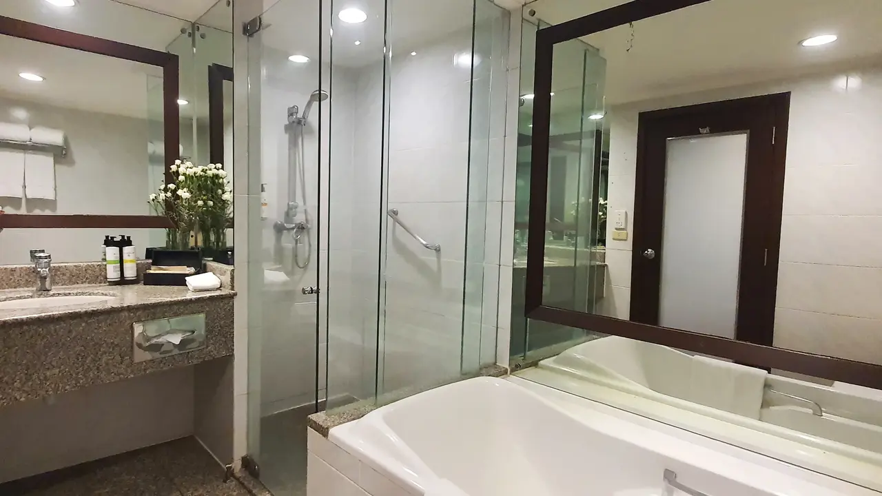 PULLMAN BANGKOK HOTEL G