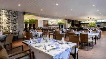 PULLMAN PHUKET ARCADIA KARON BEACH RESORT (ex. HILTON PHUKET ARCADIA RESORT & SPA)