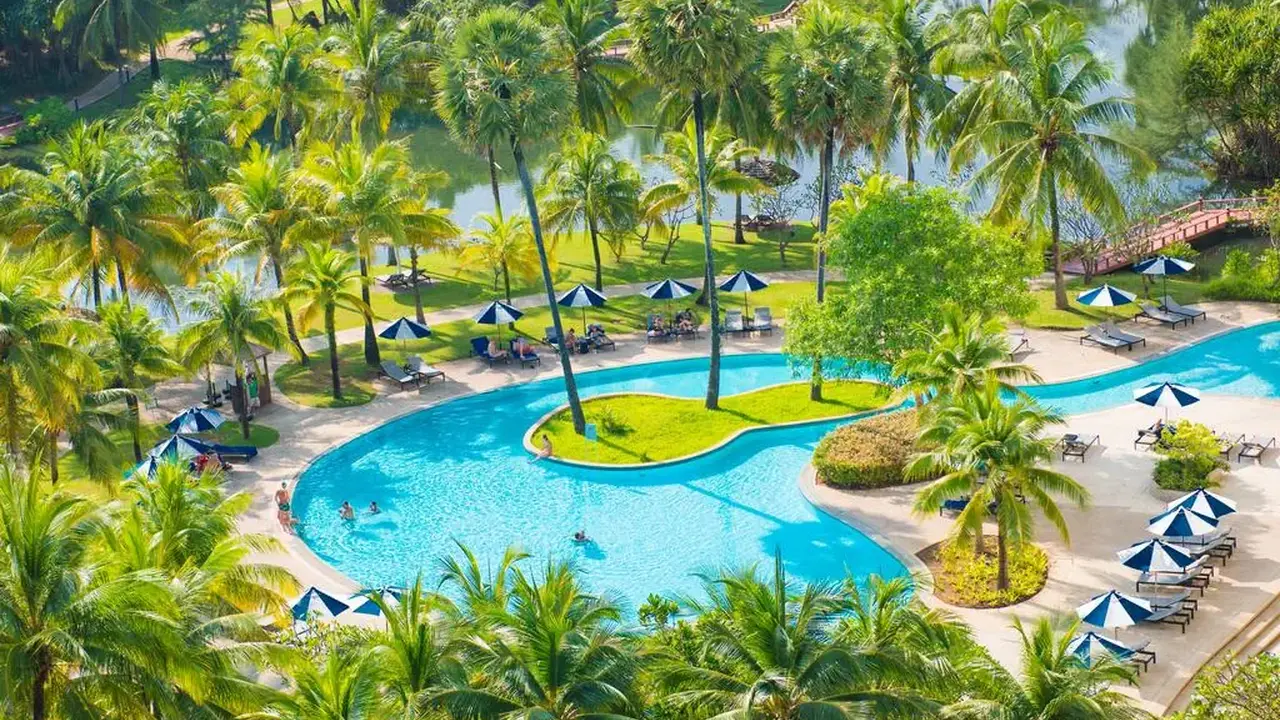 PULLMAN PHUKET ARCADIA KARON BEACH RESORT (ex. HILTON PHUKET ARCADIA RESORT & SPA)