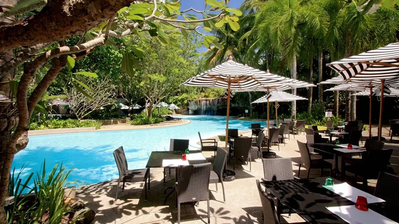 PULLMAN PHUKET ARCADIA KARON BEACH RESORT (ex. HILTON PHUKET ARCADIA RESORT & SPA)