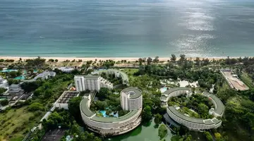 Pullman Phuket Karon Beach Resort