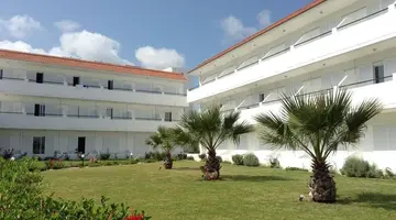 PYLEA BEACH HOTEL