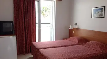 PYLEA BEACH HOTEL