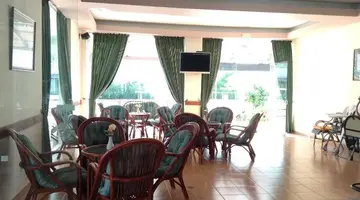 PYLEA BEACH HOTEL