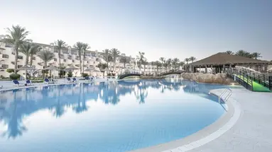 PYRAMISA SAHL HASHEESH BEACH RESORT