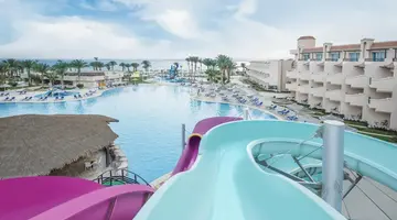 PYRAMISA SAHL HASHEESH BEACH RESORT