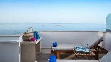 Pyrgos Blue