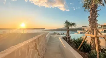 QAWRA Palace Resort & SPA - ..