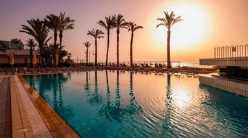 Qawra Palace Resort & Spa