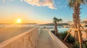 QAWRA PALACE RESORT & SPA