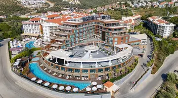 Qlusive Hotel (Adults Only +12)