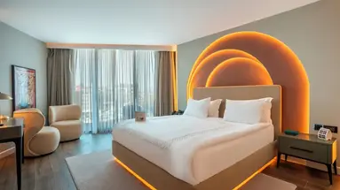 Qlusive Hotel