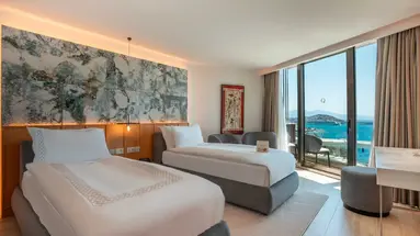 QLUSIVE HOTEL