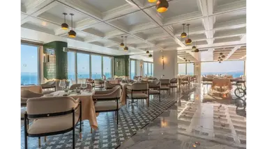 QLUSIVE HOTEL