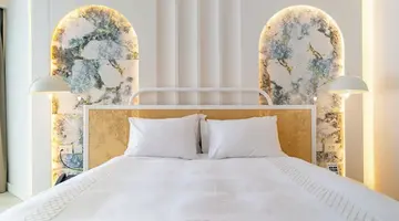 Qlusive Hotel
