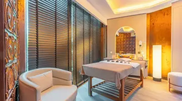 Qlusive Hotel