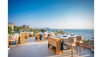 QLUSIVE HOTEL