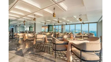 QLUSIVE HOTEL