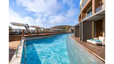 QLUSIVE HOTEL