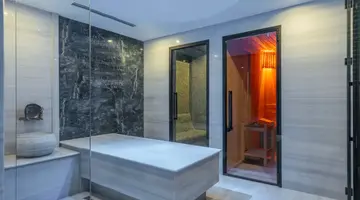 QLUSIVE HOTEL