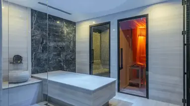 QLUSIVE HOTEL