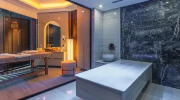 Qlusive Hotel