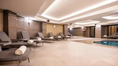 Qlusive Hotel