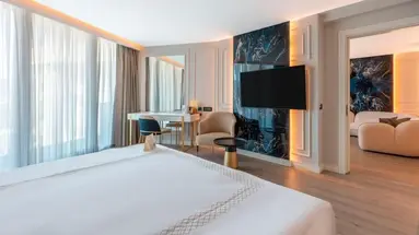 QLUSIVE HOTEL