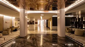 Qlusive Hotel