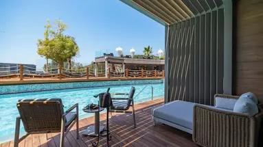 Qlusive Hotel