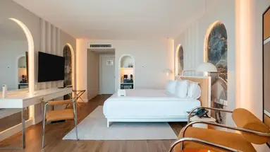 QLUSIVE HOTEL