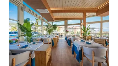 QLUSIVE HOTEL