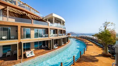 QLUSIVE HOTEL