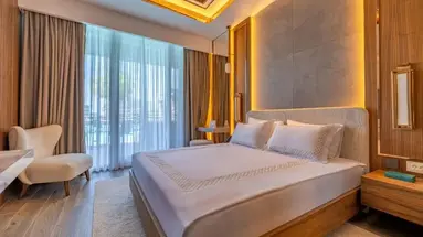 QLUSIVE HOTEL