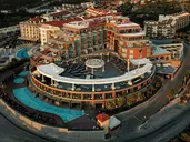 QLUSIVE HOTEL