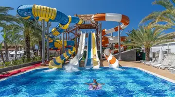 QUATTRO BEACH SPA & RESORT