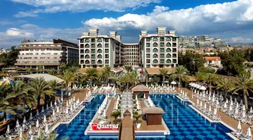 QUATTRO BEACH SPA & RESORT