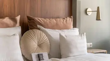 Queen s Court Hotel and Residence