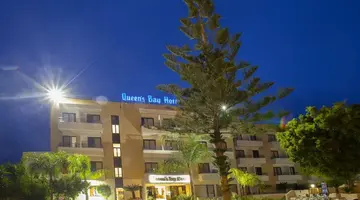 Queens Bay Hotel
