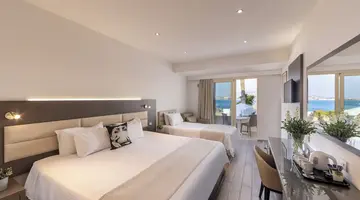 Queens Bay Hotel
