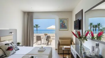 Queens Bay Hotel