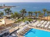 Queens Bay Hotel