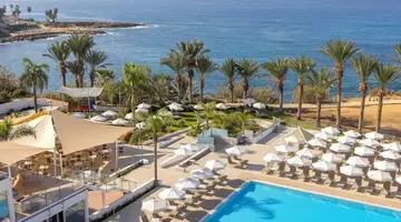 Queens Bay Hotel
