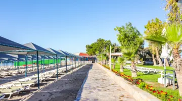 QUEENS PARK LE JARDIN RESORT